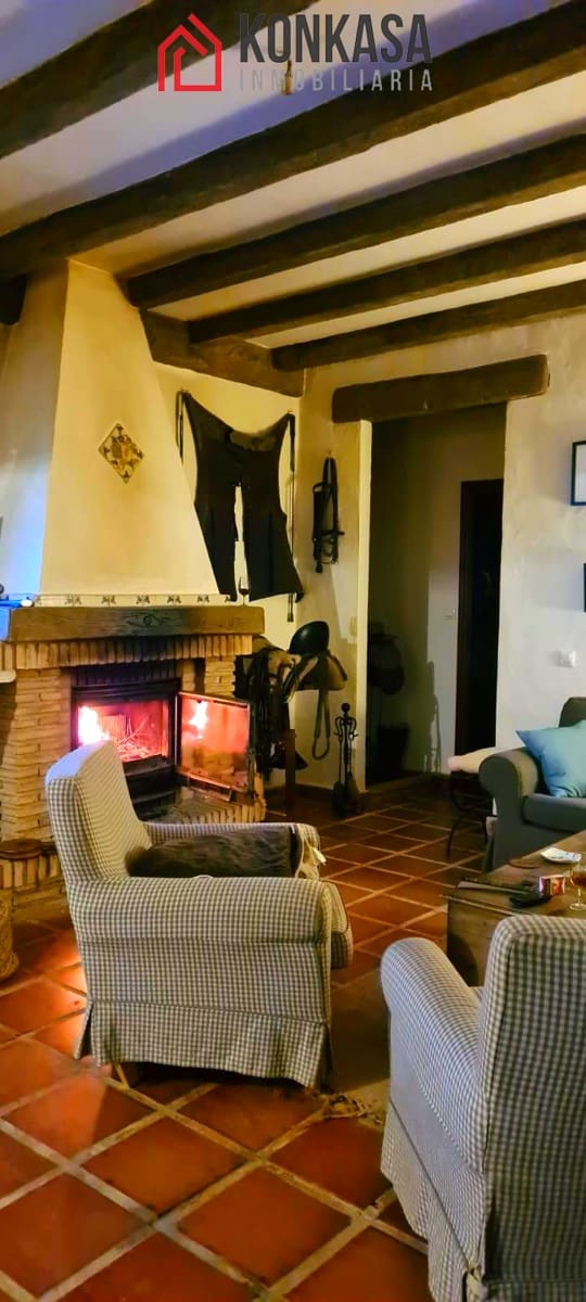 3 bedroom Finca/Country House for sale in Arcos de la Frontera - € 225,000 (Ref: 9446842)