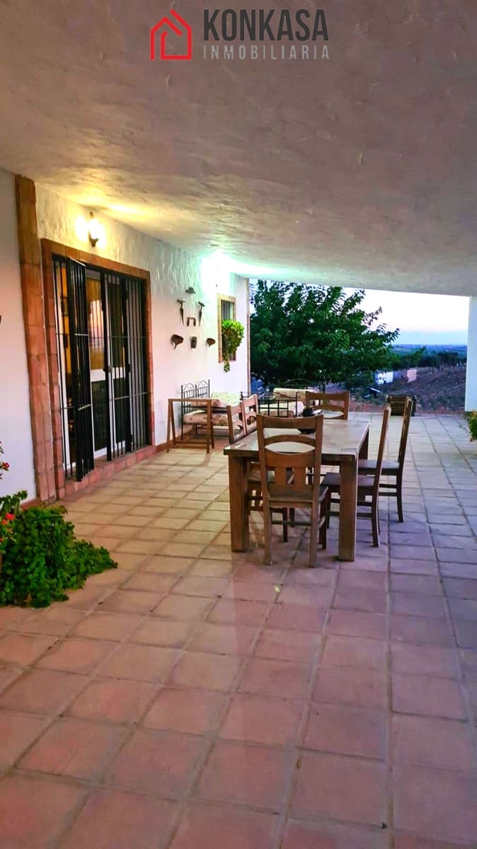 3 bedroom Finca/Country House for sale in Arcos de la Frontera - € 225,000 (Ref: 9446842)
