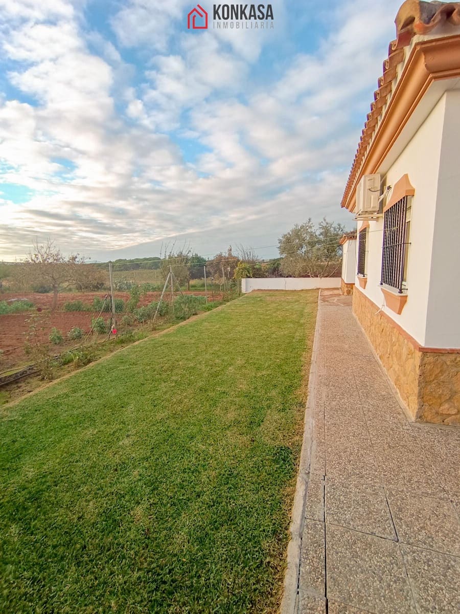 2 bedroom Finca/Country House for sale in Arcos de la Frontera with pool garage - € 225,000 (Ref: 9446845)