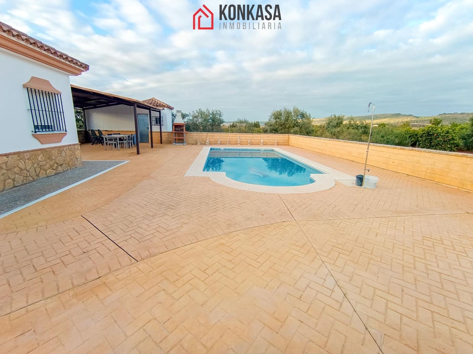 2 bedroom Finca/Country House for sale in Arcos de la Frontera with pool garage - € 225,000 (Ref: 9446845)