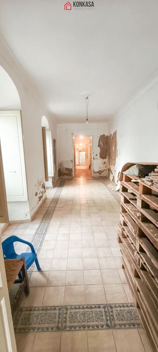 Casa de 19 habitaciones en Arcos de la Frontera en venta con garaje - 370.000 € (Ref: 9446846)