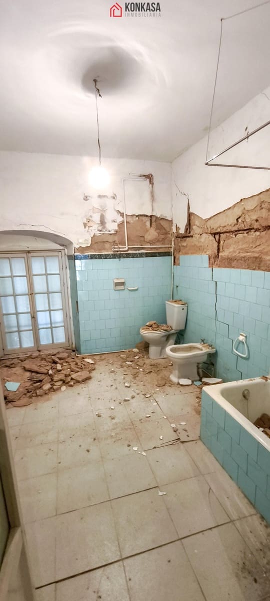 Casa de 19 habitaciones en Arcos de la Frontera en venta con garaje - 370.000 € (Ref: 9446846)