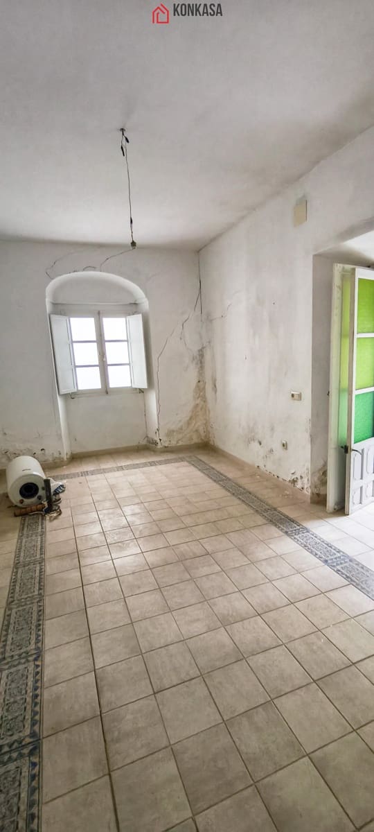 Casa de 19 habitaciones en Arcos de la Frontera en venta con garaje - 370.000 € (Ref: 9446846)