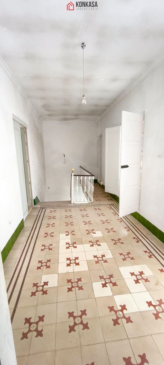 Casa de 19 habitaciones en Arcos de la Frontera en venta con garaje - 370.000 € (Ref: 9446846)