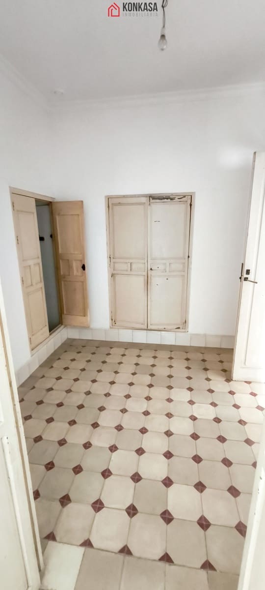 Casa de 19 habitaciones en Arcos de la Frontera en venta con garaje - 370.000 € (Ref: 9446846)