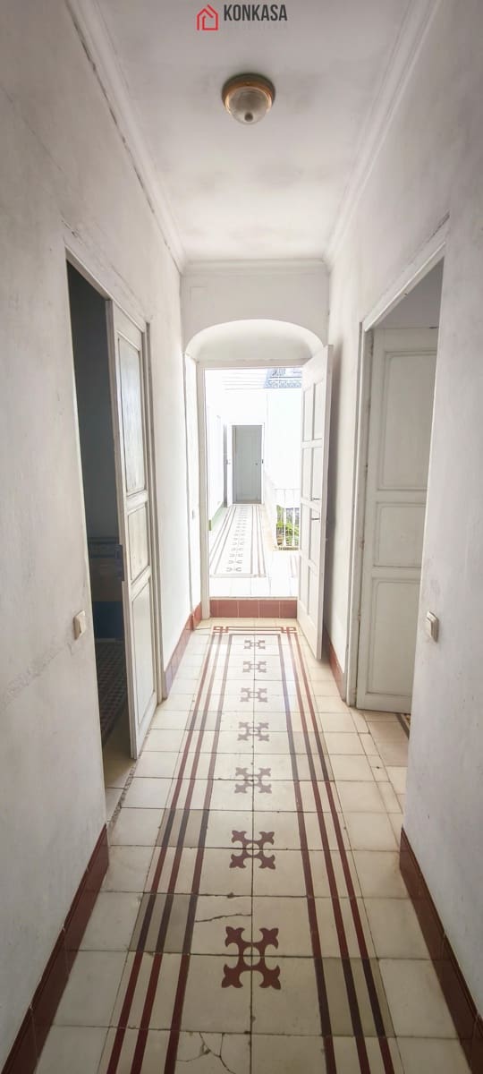 Casa de 19 habitaciones en Arcos de la Frontera en venta con garaje - 370.000 € (Ref: 9446846)