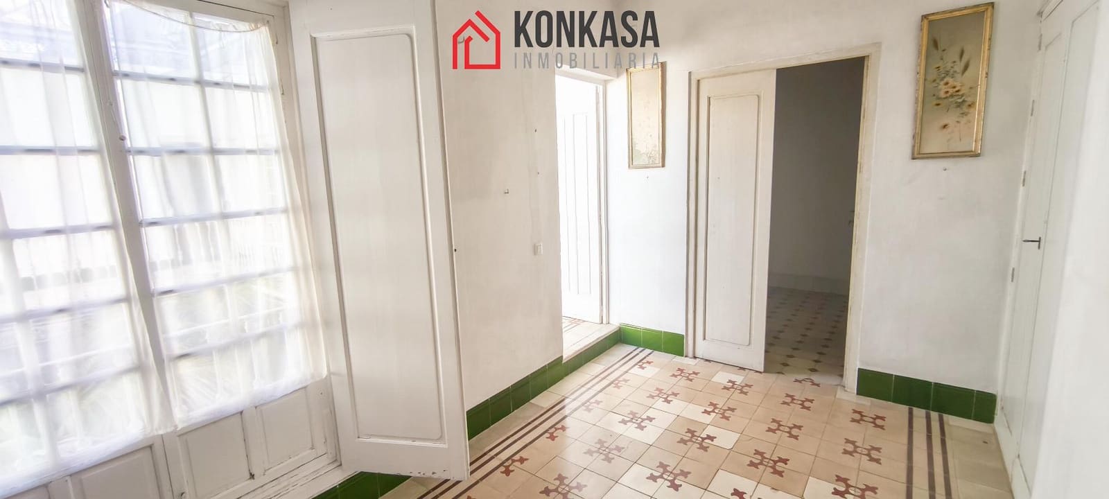 Casa de 19 habitaciones en Arcos de la Frontera en venta con garaje - 370.000 € (Ref: 9446846)