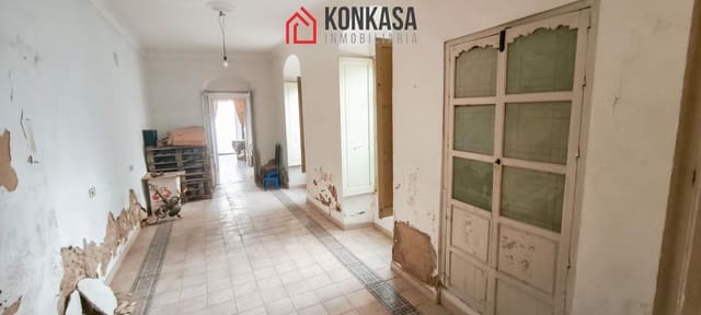 Casa de 19 habitaciones en Arcos de la Frontera en venta con garaje - 370.000 € (Ref: 9446846)