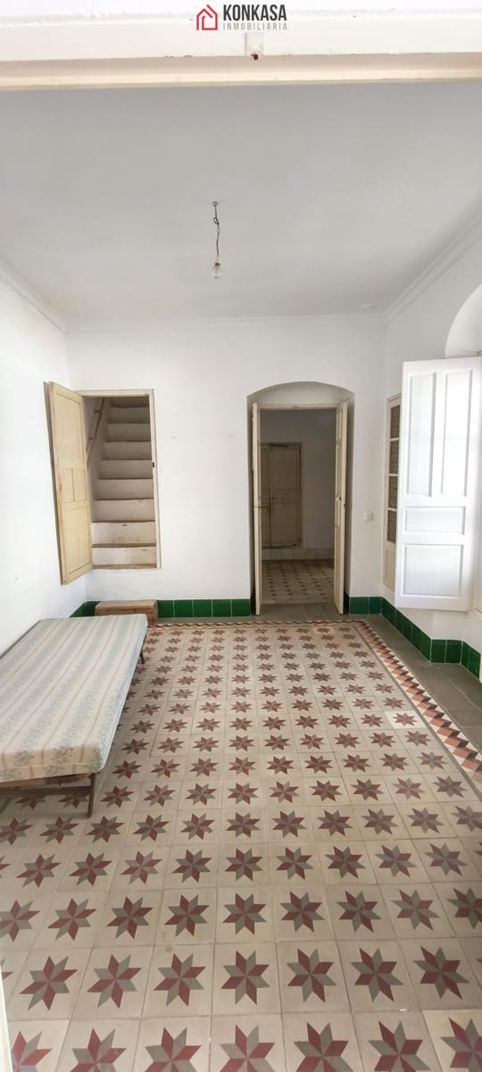 Casa de 19 habitaciones en Arcos de la Frontera en venta con garaje - 370.000 € (Ref: 9446846)