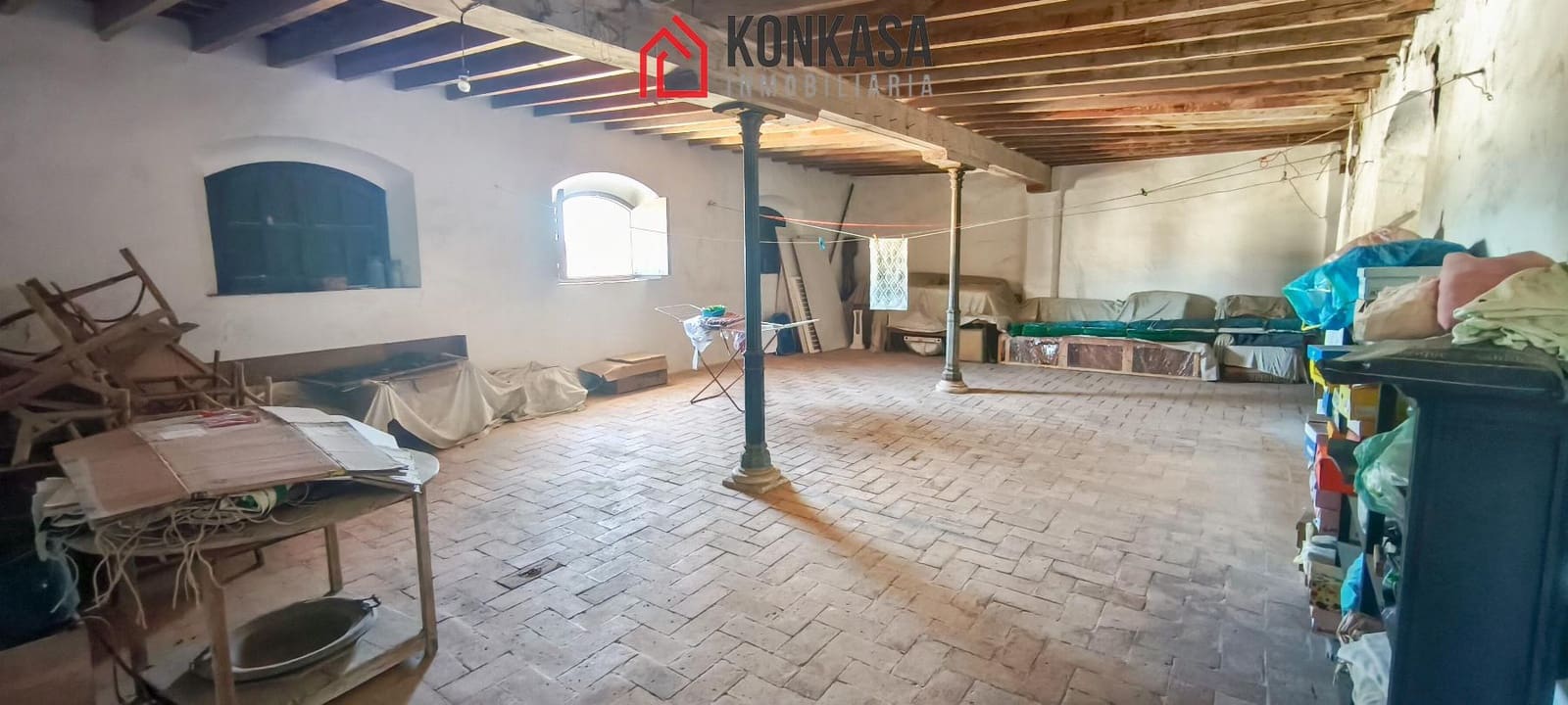 Casa de 19 habitaciones en Arcos de la Frontera en venta con garaje - 370.000 € (Ref: 9446846)