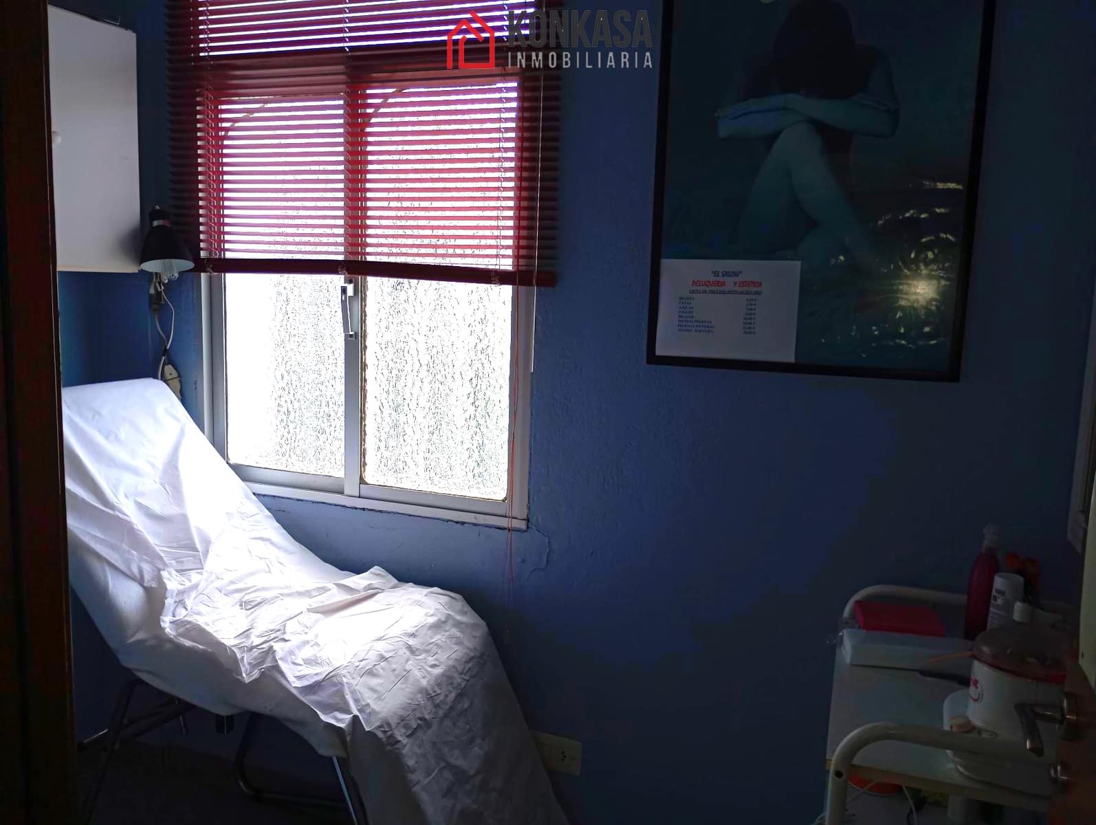 6 bedroom Commercial for sale in Arcos de la Frontera - € 130,000 (Ref: 9446848)