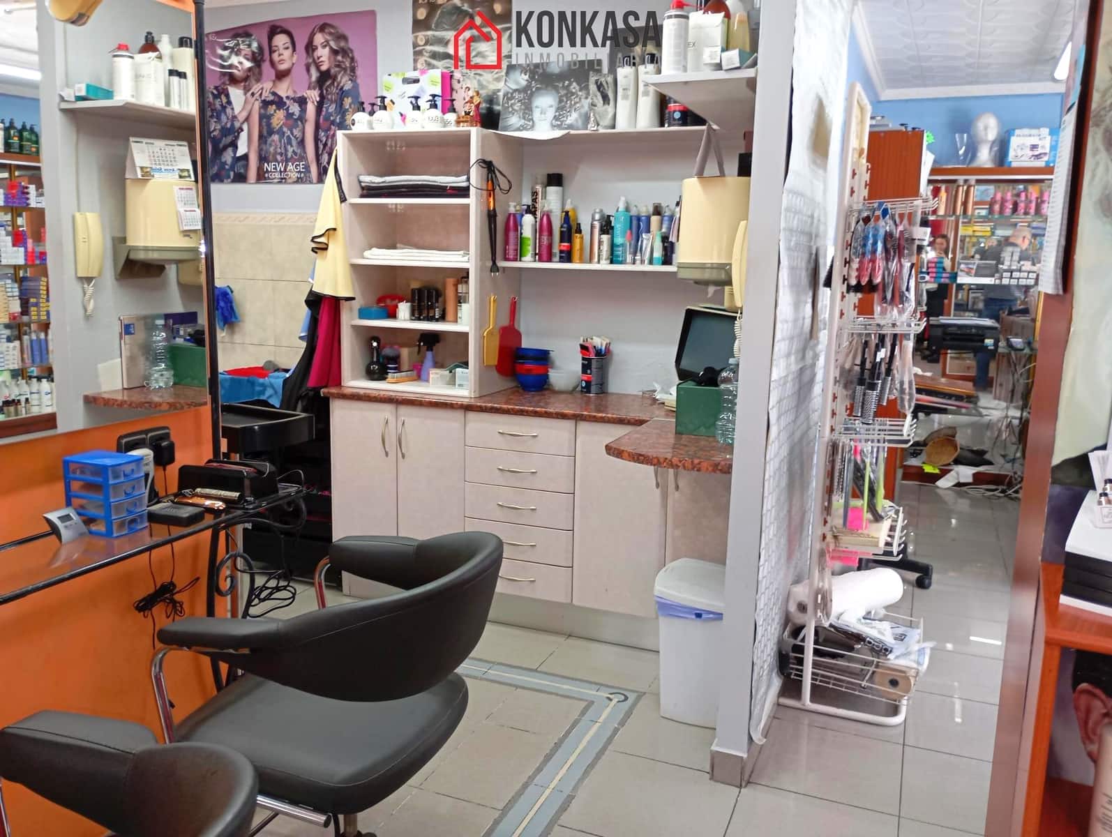 6 bedroom Commercial for sale in Arcos de la Frontera - € 130,000 (Ref: 9446848)