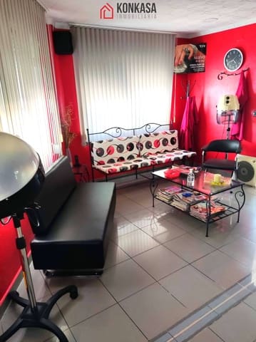 6 bedroom Commercial for sale in Arcos de la Frontera - € 130,000 (Ref: 9446848)