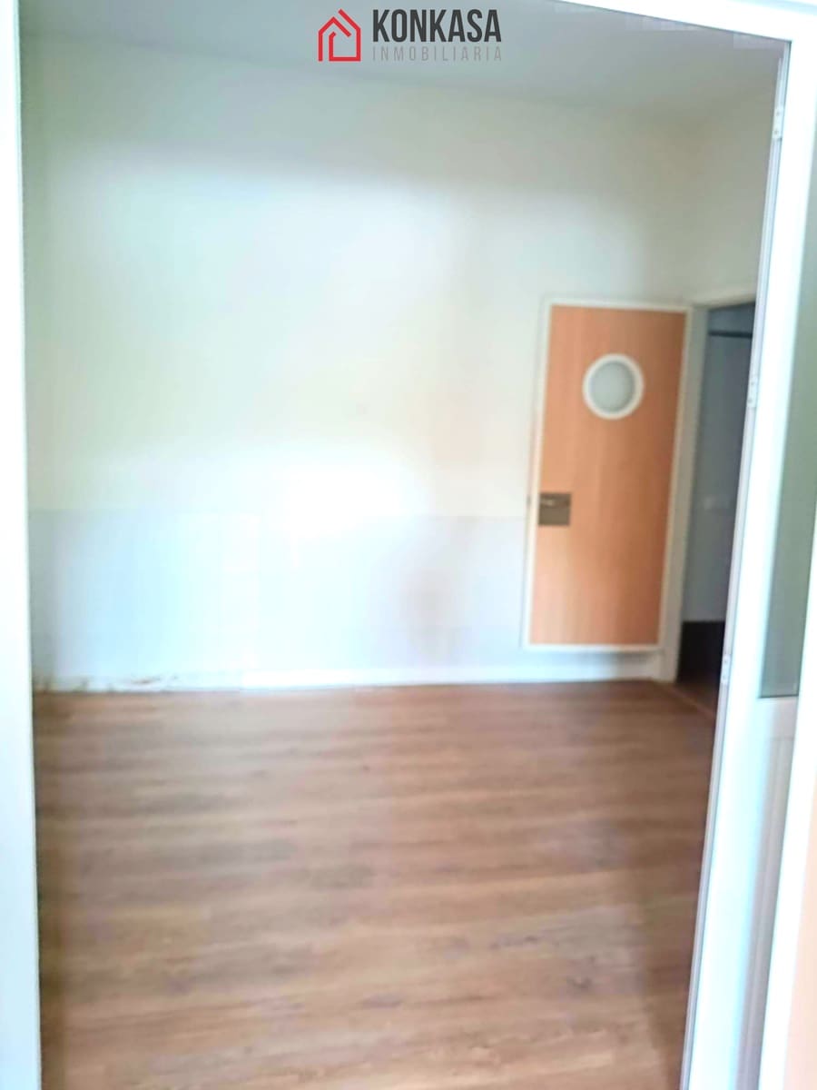 2 quarto Comercial para venda em Arcos de la Frontera - 75 000 € (Ref: 9446849)