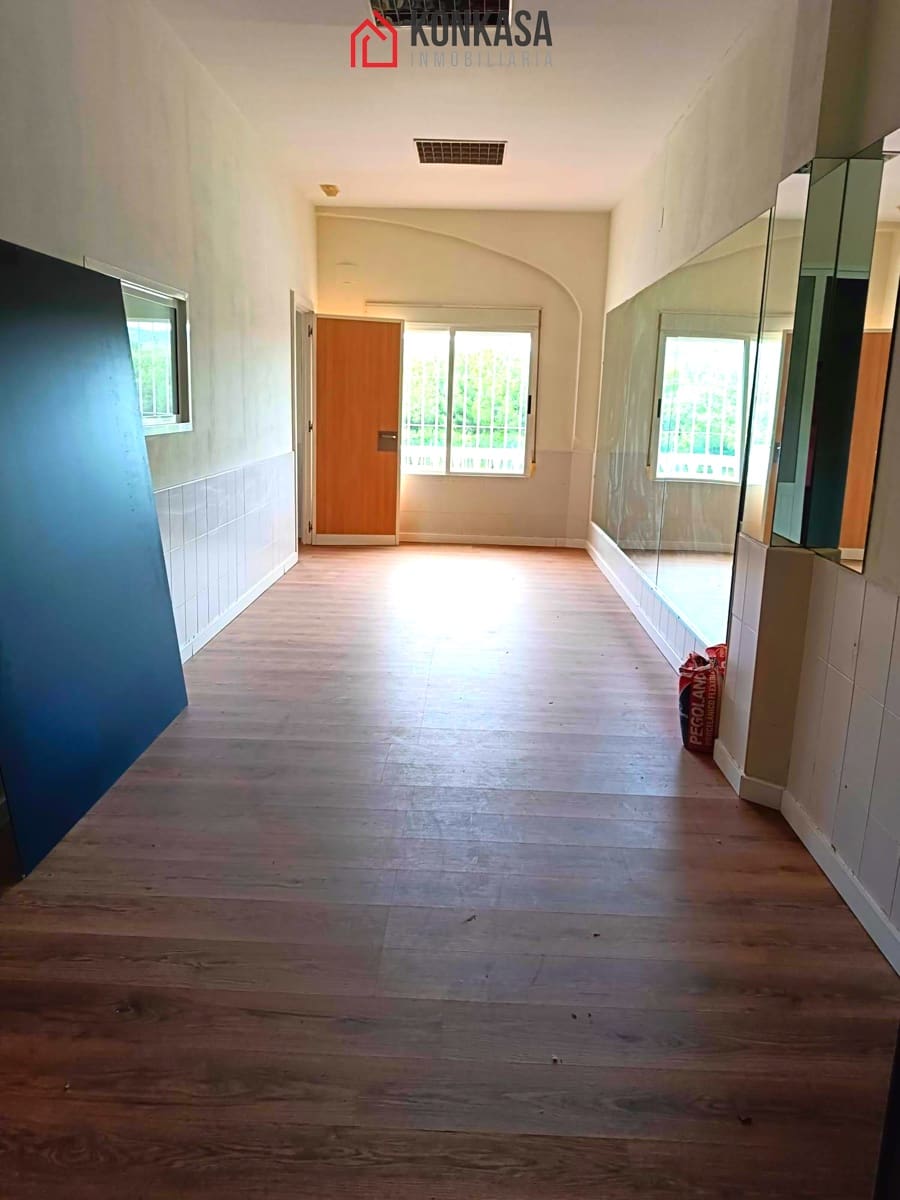 2 quarto Comercial para venda em Arcos de la Frontera - 75 000 € (Ref: 9446849)