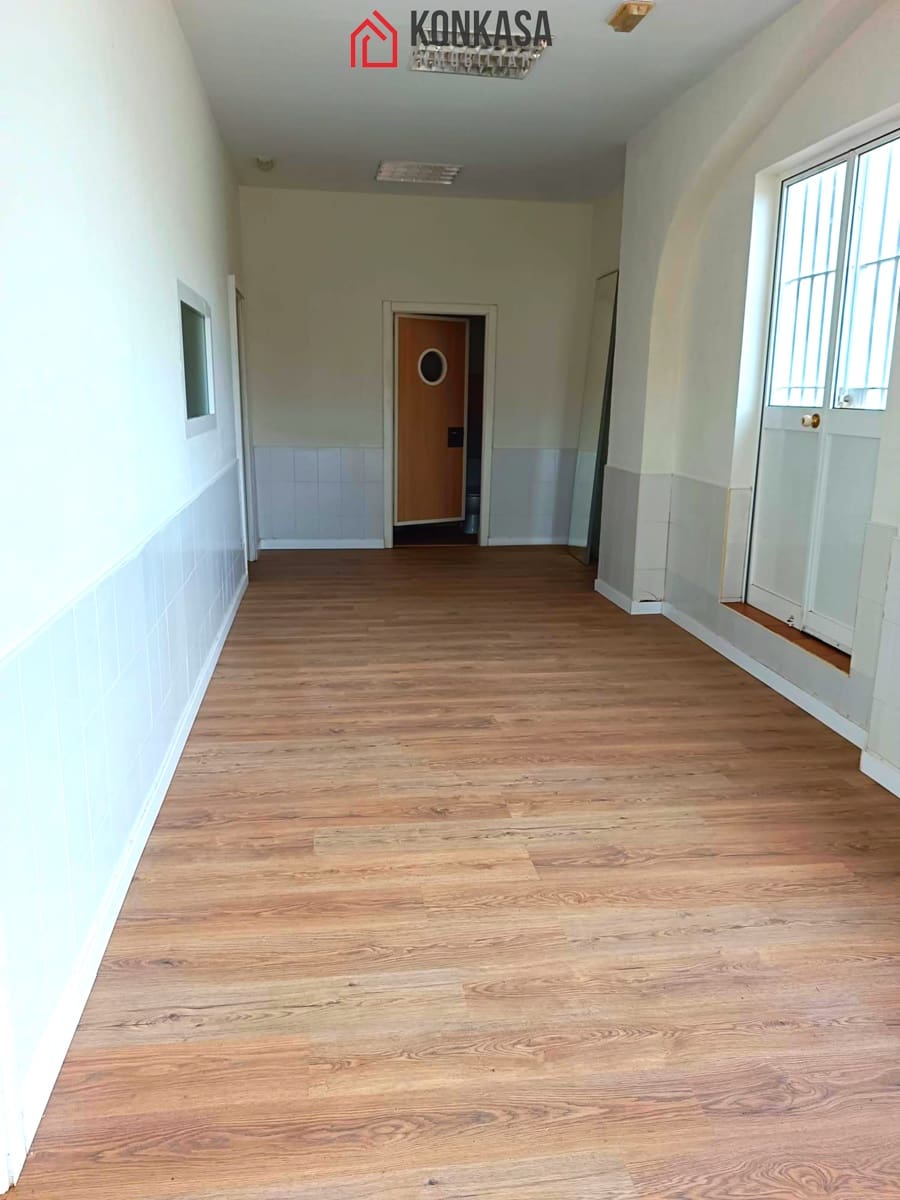 2 quarto Comercial para venda em Arcos de la Frontera - 75 000 € (Ref: 9446849)