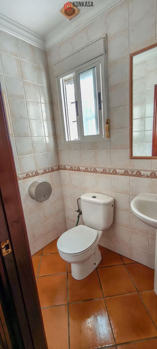 3 quarto Comercial para venda em Arcos de la Frontera - 60 000 € (Ref: 9446850)