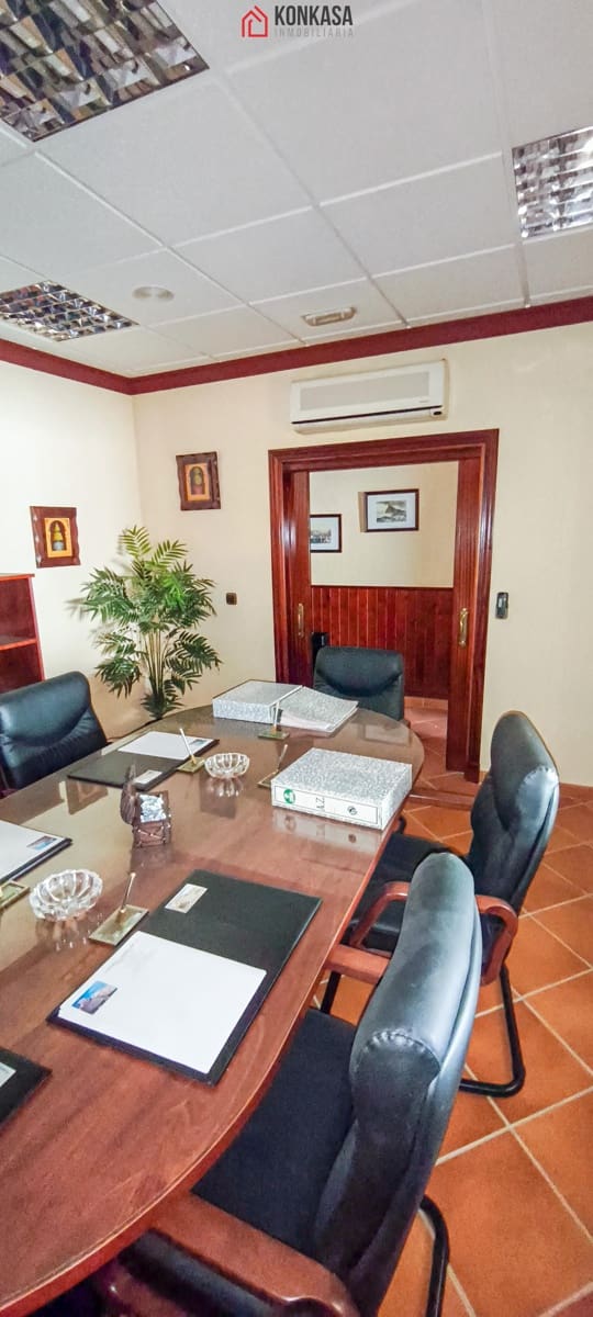 3 quarto Comercial para venda em Arcos de la Frontera - 60 000 € (Ref: 9446850)