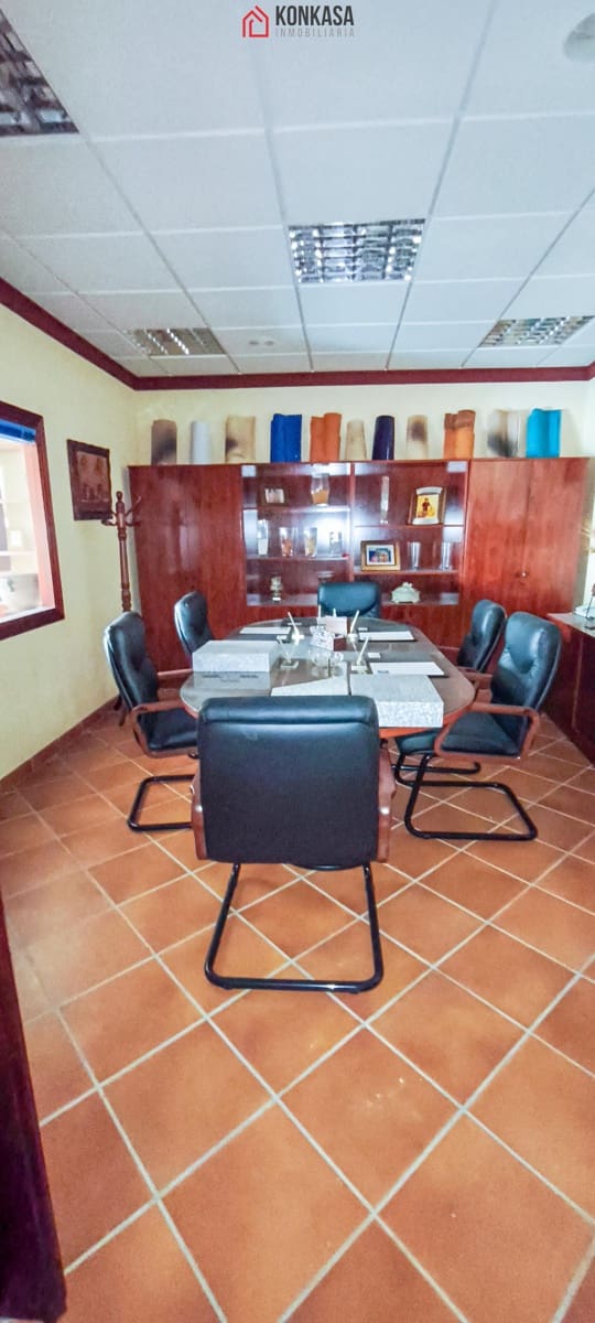 3 quarto Comercial para venda em Arcos de la Frontera - 60 000 € (Ref: 9446850)