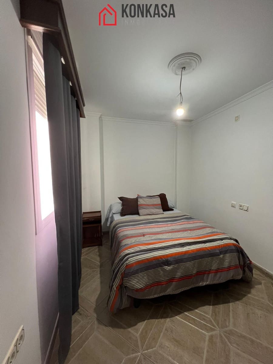 Casa de 4 habitaciones en Arcos de la Frontera en venta - 170.000 € (Ref: 9446851)