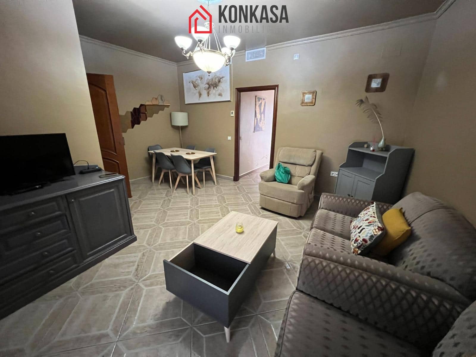 Casa de 4 habitaciones en Arcos de la Frontera en venta - 170.000 € (Ref: 9446851)