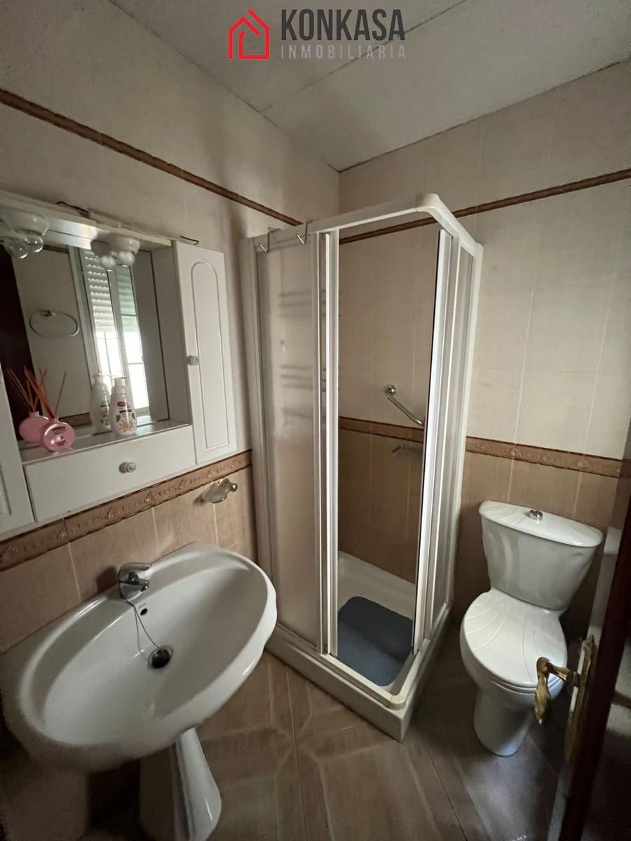 Casa de 4 habitaciones en Arcos de la Frontera en venta - 170.000 € (Ref: 9446851)