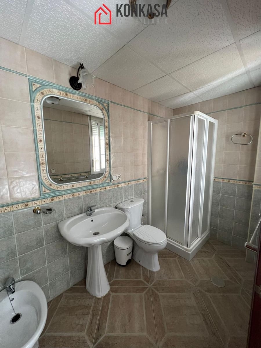 Casa de 4 habitaciones en Arcos de la Frontera en venta - 170.000 € (Ref: 9446851)