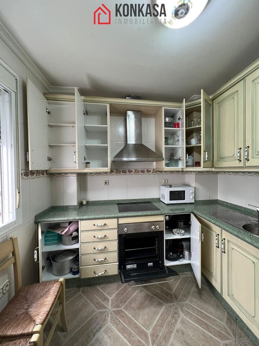 Casa de 4 habitaciones en Arcos de la Frontera en venta - 170.000 € (Ref: 9446851)