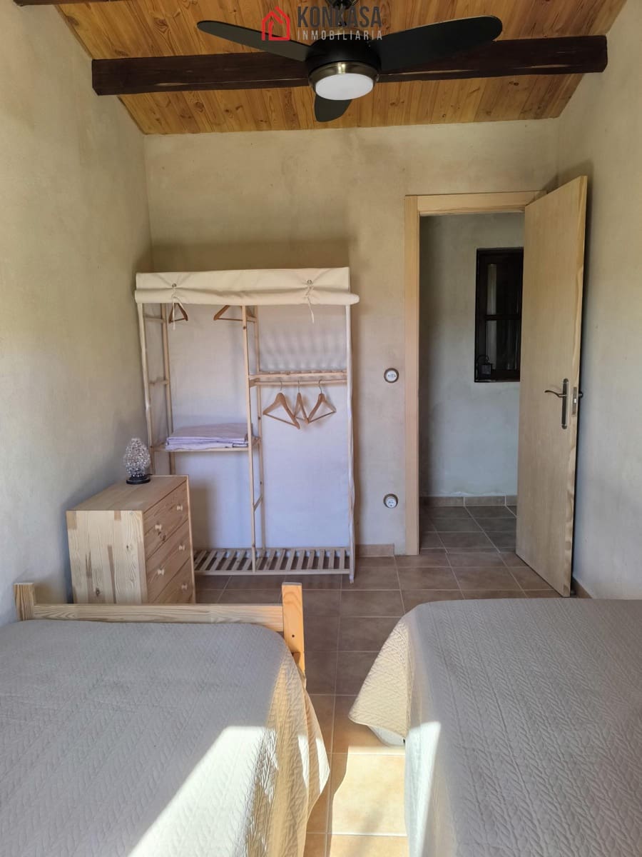 3 bedroom Finca/Country House for sale in Arcos de la Frontera with pool - € 160,000 (Ref: 9446852)