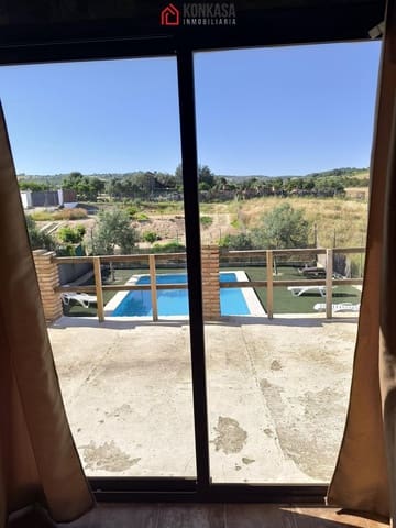 3 bedroom Finca/Country House for sale in Arcos de la Frontera with pool - € 160,000 (Ref: 9446852)