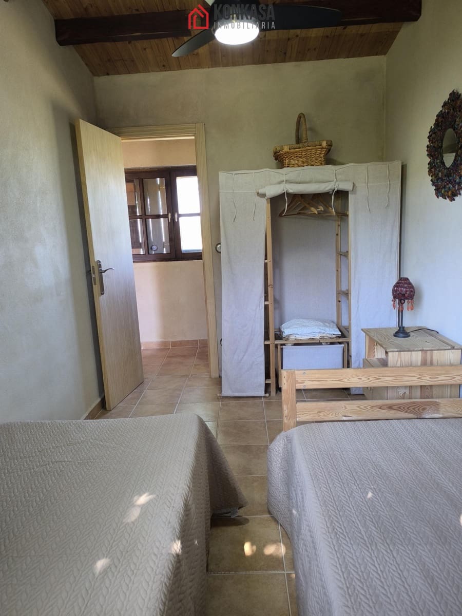 3 bedroom Finca/Country House for sale in Arcos de la Frontera with pool - € 160,000 (Ref: 9446852)