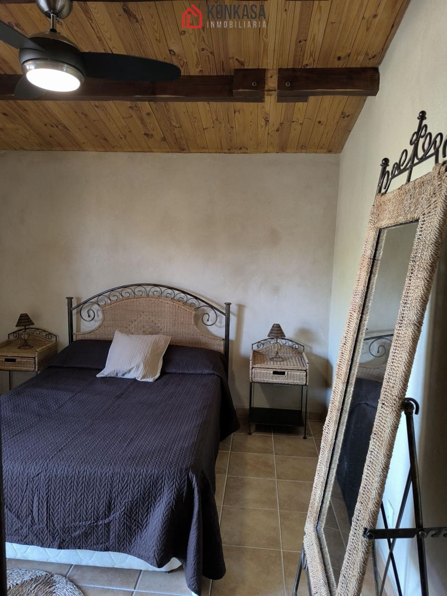 3 bedroom Finca/Country House for sale in Arcos de la Frontera with pool - € 160,000 (Ref: 9446852)