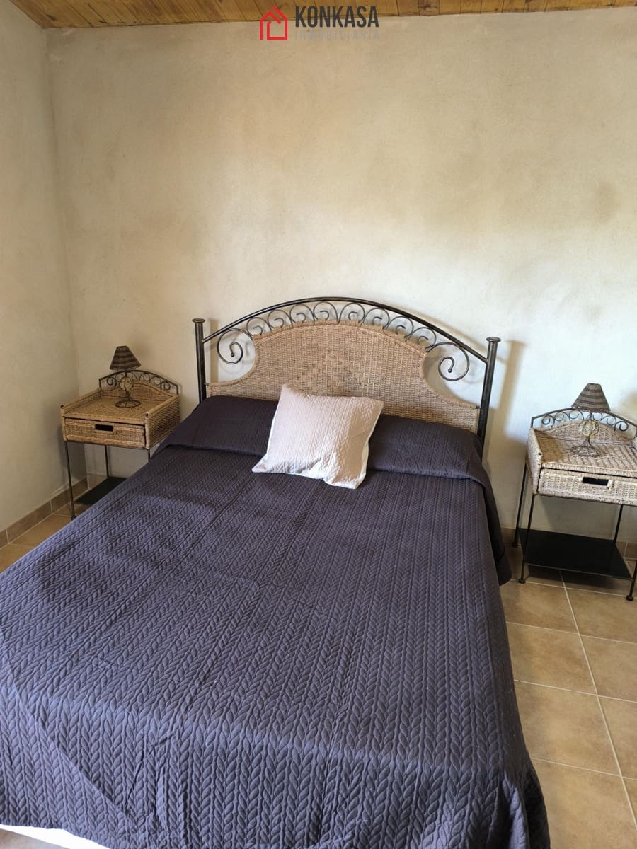 3 bedroom Finca/Country House for sale in Arcos de la Frontera with pool - € 160,000 (Ref: 9446852)