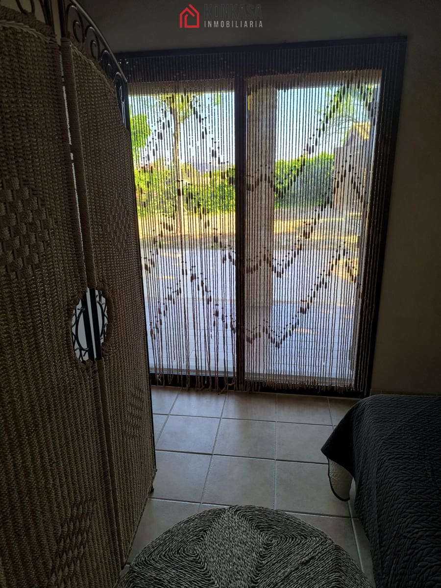 3 bedroom Finca/Country House for sale in Arcos de la Frontera with pool - € 160,000 (Ref: 9446852)