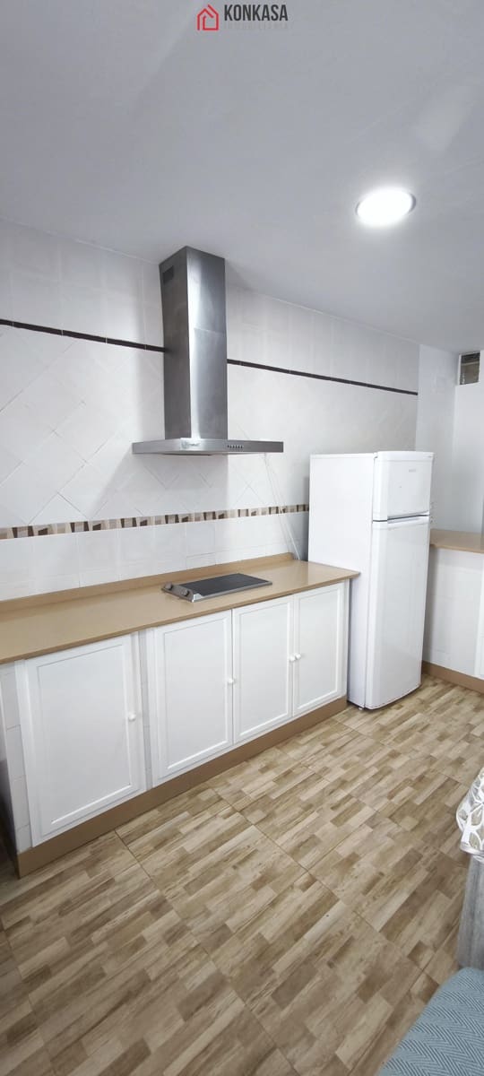 Casa de 1 habitación en Arcos de la Frontera en venta - 63.000 € (Ref: 9446853)