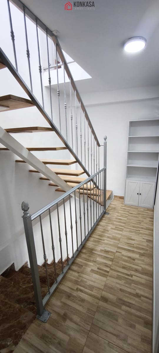 Casa de 1 habitación en Arcos de la Frontera en venta - 63.000 € (Ref: 9446853)