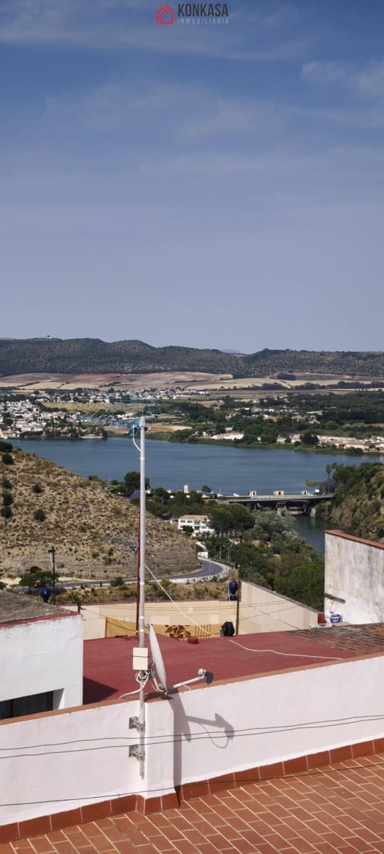 Casa de 1 habitación en Arcos de la Frontera en venta - 63.000 € (Ref: 9446853)