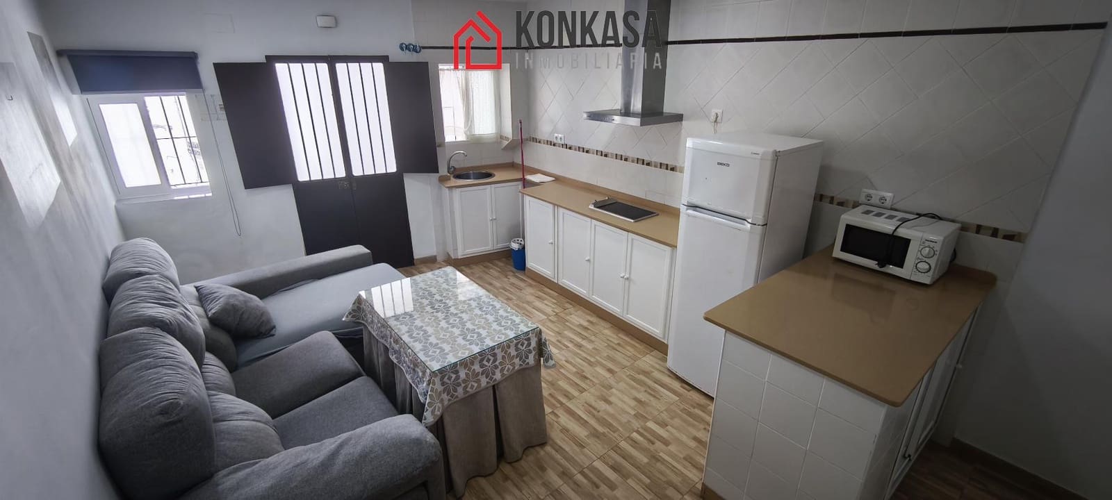 Casa de 1 habitación en Arcos de la Frontera en venta - 63.000 € (Ref: 9446853)