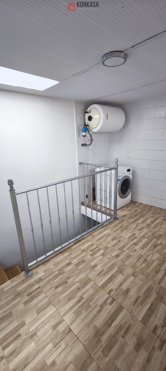 Casa de 1 habitación en Arcos de la Frontera en venta - 63.000 € (Ref: 9446853)