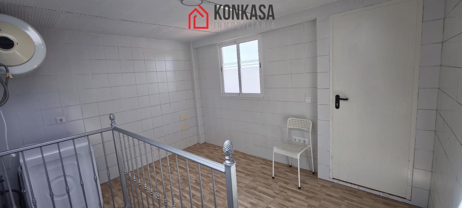 Casa de 1 habitación en Arcos de la Frontera en venta - 63.000 € (Ref: 9446853)