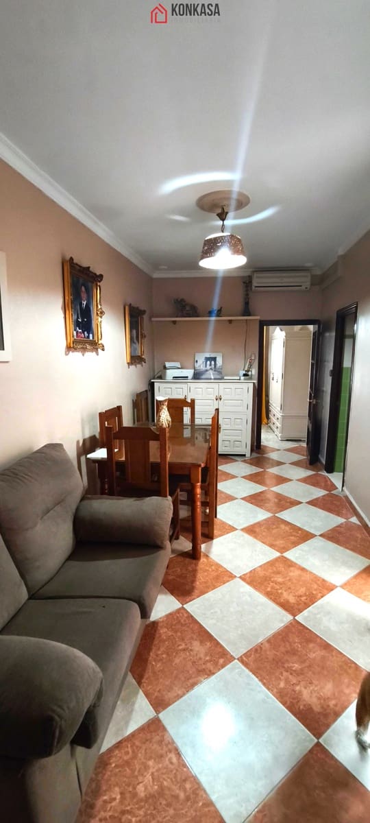 4 bedroom Townhouse for sale in Arcos de la Frontera - € 134,000 (Ref: 9446859)