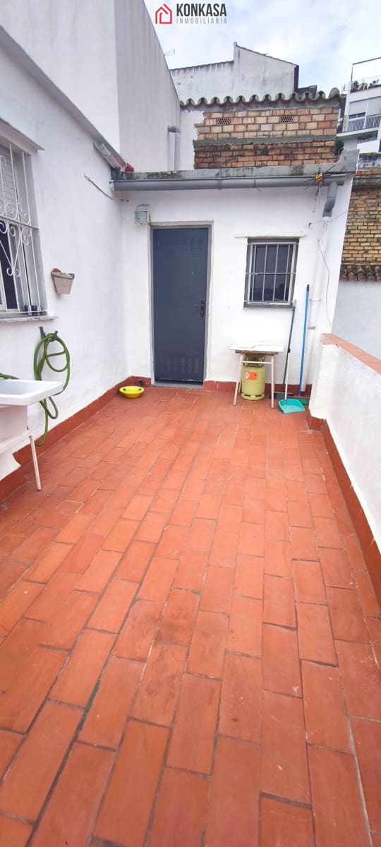 4 bedroom Townhouse for sale in Arcos de la Frontera - € 134,000 (Ref: 9446859)