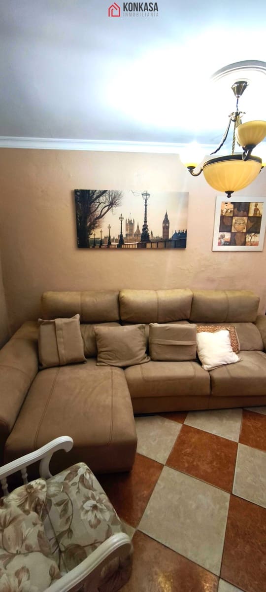 4 bedroom Townhouse for sale in Arcos de la Frontera - € 134,000 (Ref: 9446859)