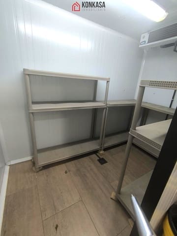 Comercial para venda em Arcos de la Frontera - 75 000 € (Ref: 9446861)