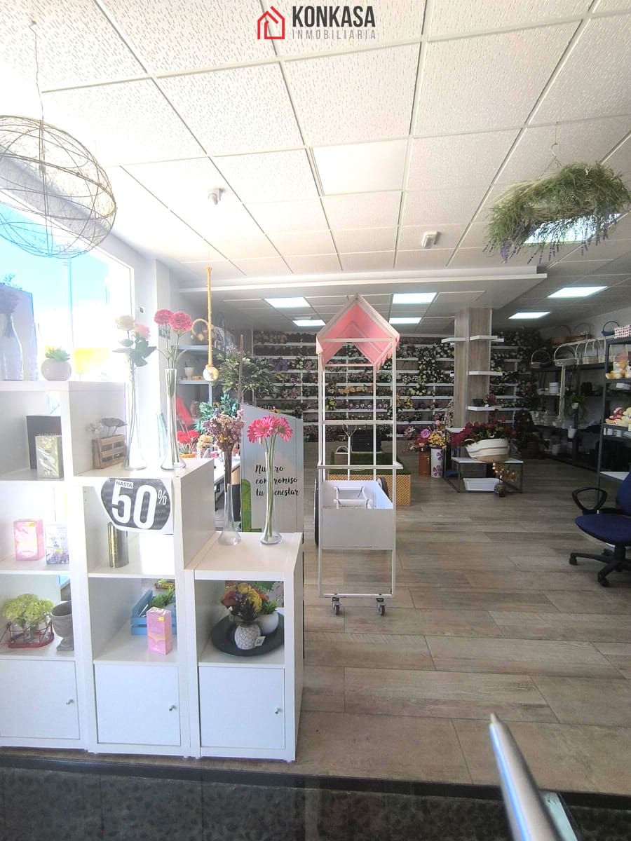 Comercial para venda em Arcos de la Frontera - 75 000 € (Ref: 9446861)