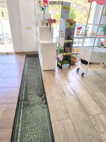 Comercial para venda em Arcos de la Frontera - 75 000 € (Ref: 9446861)