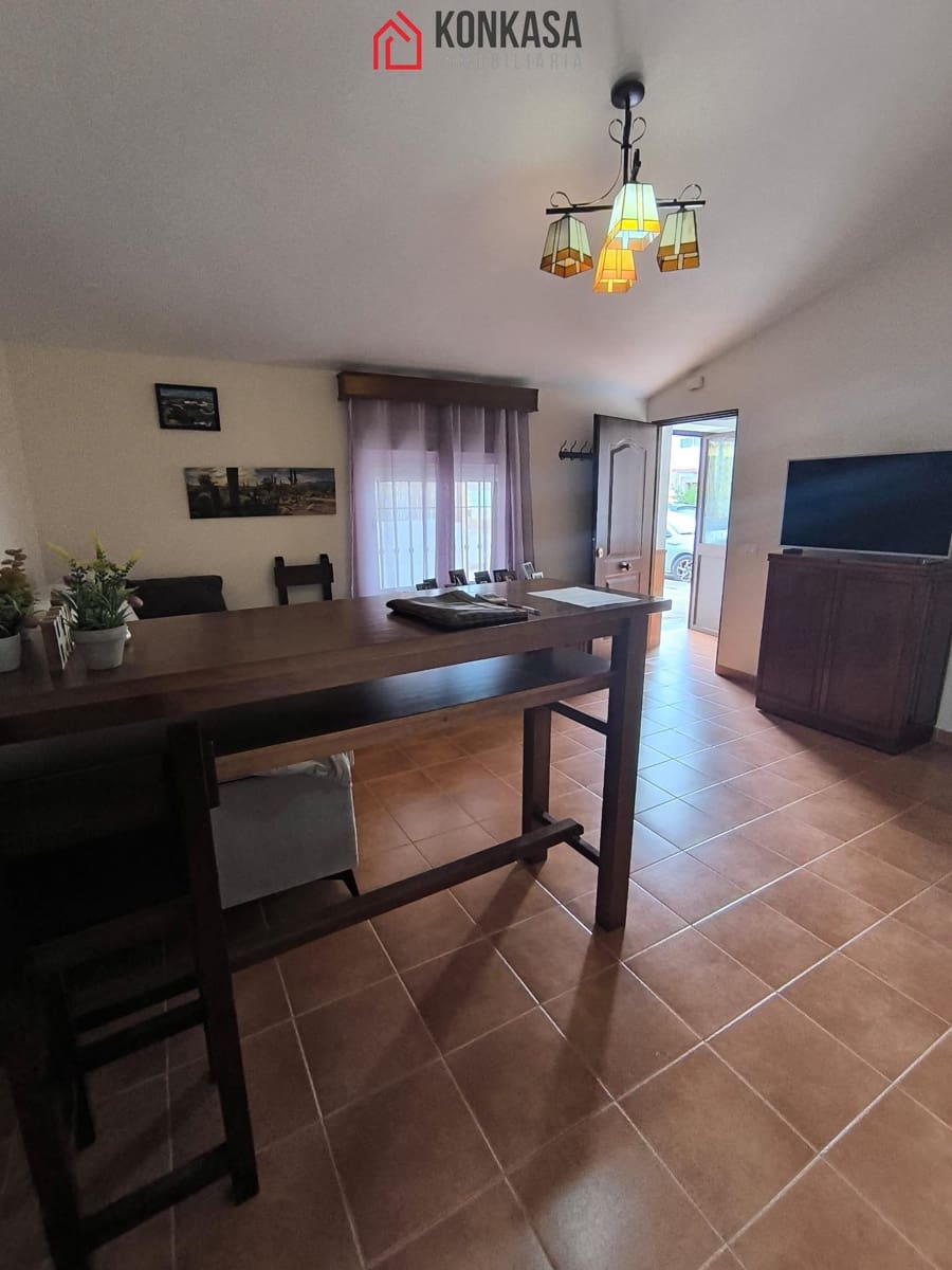 4 bedroom Finca/Country House for sale in Arcos de la Frontera with pool garage - € 190,000 (Ref: 9446865)