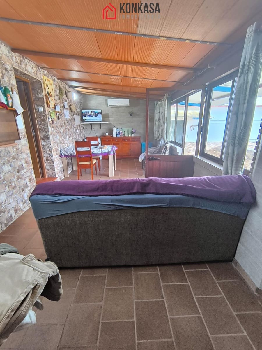 4 bedroom Finca/Country House for sale in Arcos de la Frontera with pool garage - € 190,000 (Ref: 9446865)