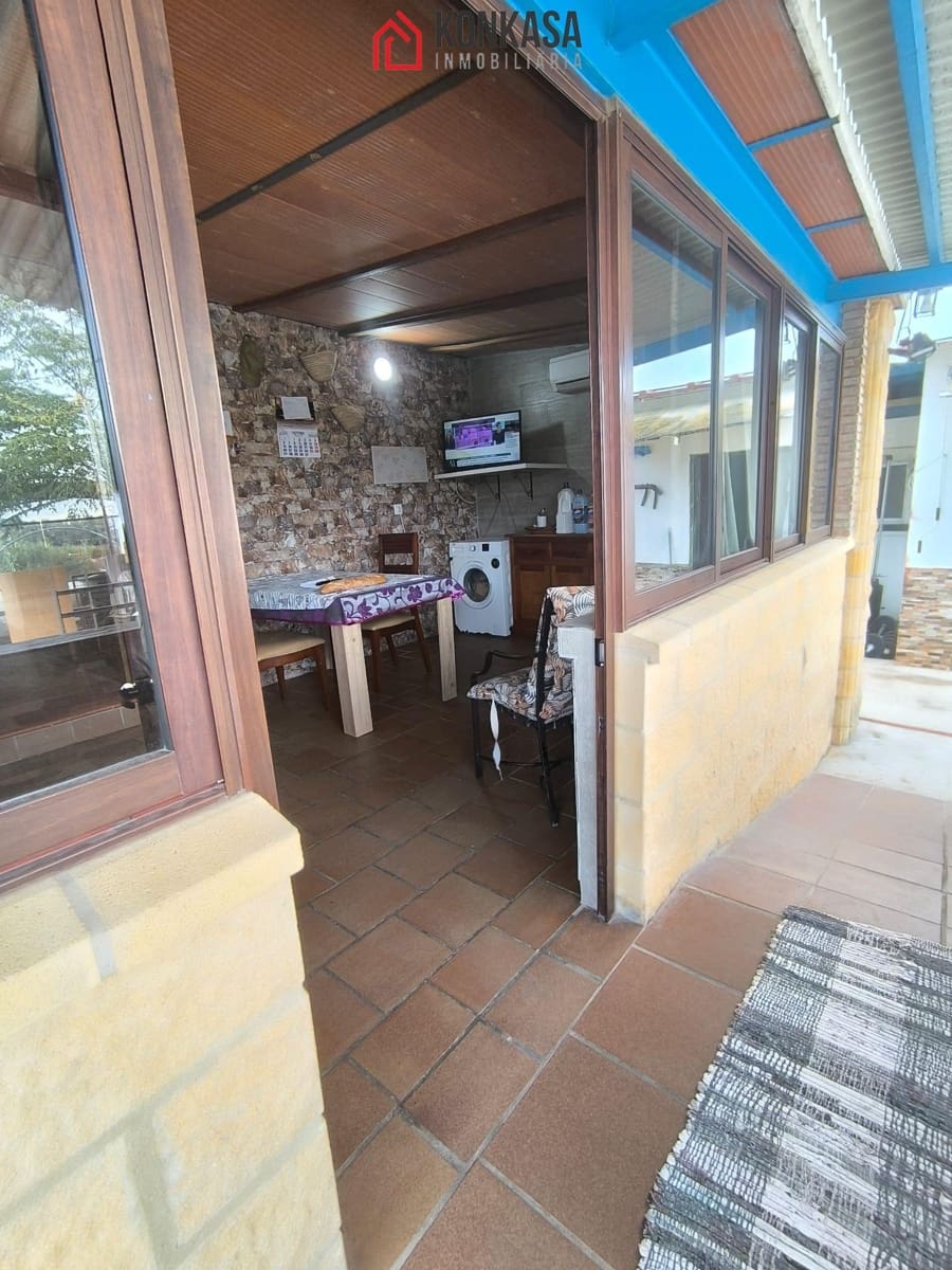 4 bedroom Finca/Country House for sale in Arcos de la Frontera with pool garage - € 190,000 (Ref: 9446865)