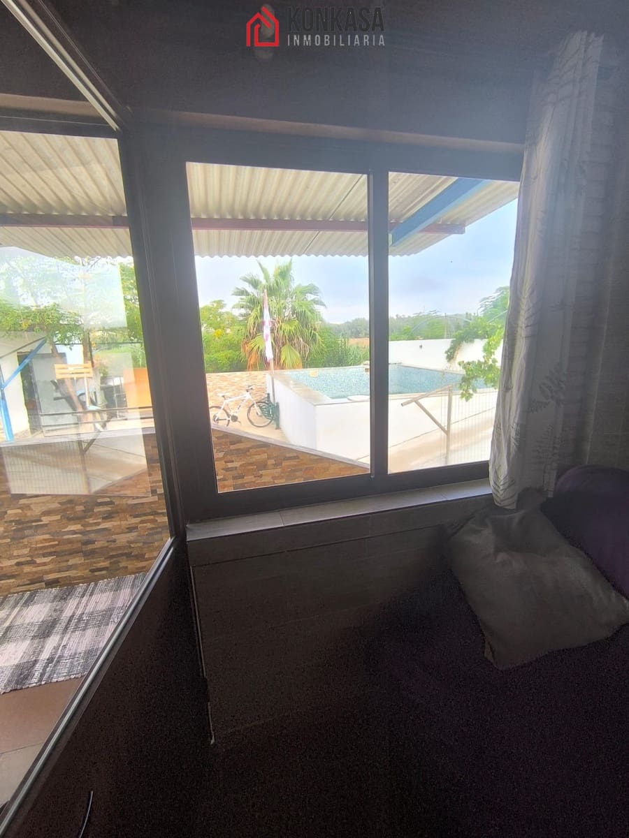 4 bedroom Finca/Country House for sale in Arcos de la Frontera with pool garage - € 190,000 (Ref: 9446865)